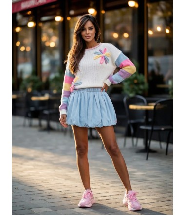 Kolorowy sweter z dekoracyjnymi kwiatami i rękawami oversize damski Dalia