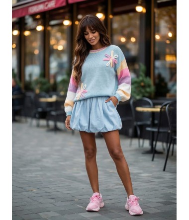 Kolorowy sweter z dekoracyjnymi kwiatami i rękawami oversize damski Dalia